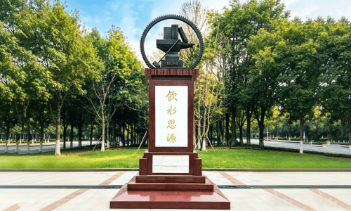 小孩拔牙后吃什么补充营养-儿童拔牙后吃什么食物好网- 小孩拔完牙齿后饮食要注意些什么知识,分享儿童拔牙齿后要注意什么